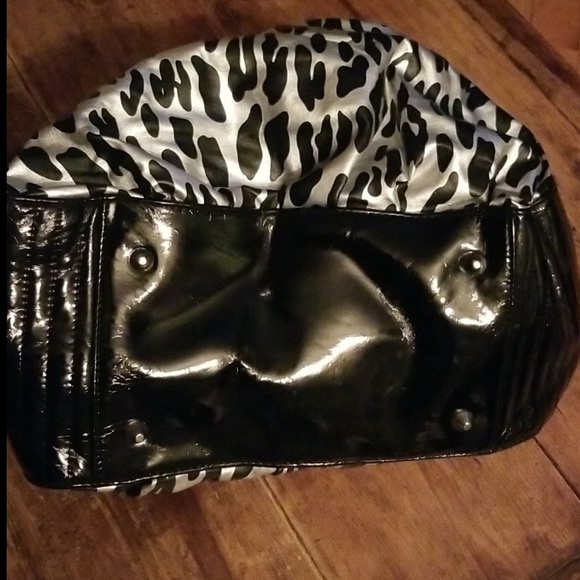 Betsey Johnson Betseyville animal print bag - Picture 3 of 7